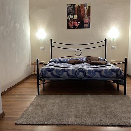 Saturno House Cagliari Center Hotel Bagian luar foto