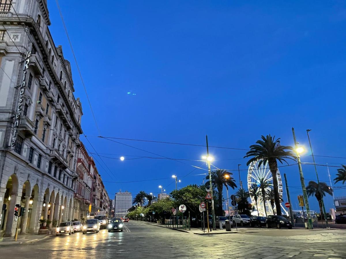 Saturno House Cagliari Center Hotel Bagian luar foto