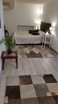 Saturno House Cagliari Center Hotel Bagian luar foto