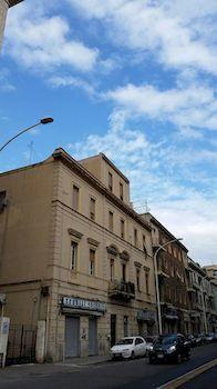 Saturno House Cagliari Center Hotel Bagian luar foto